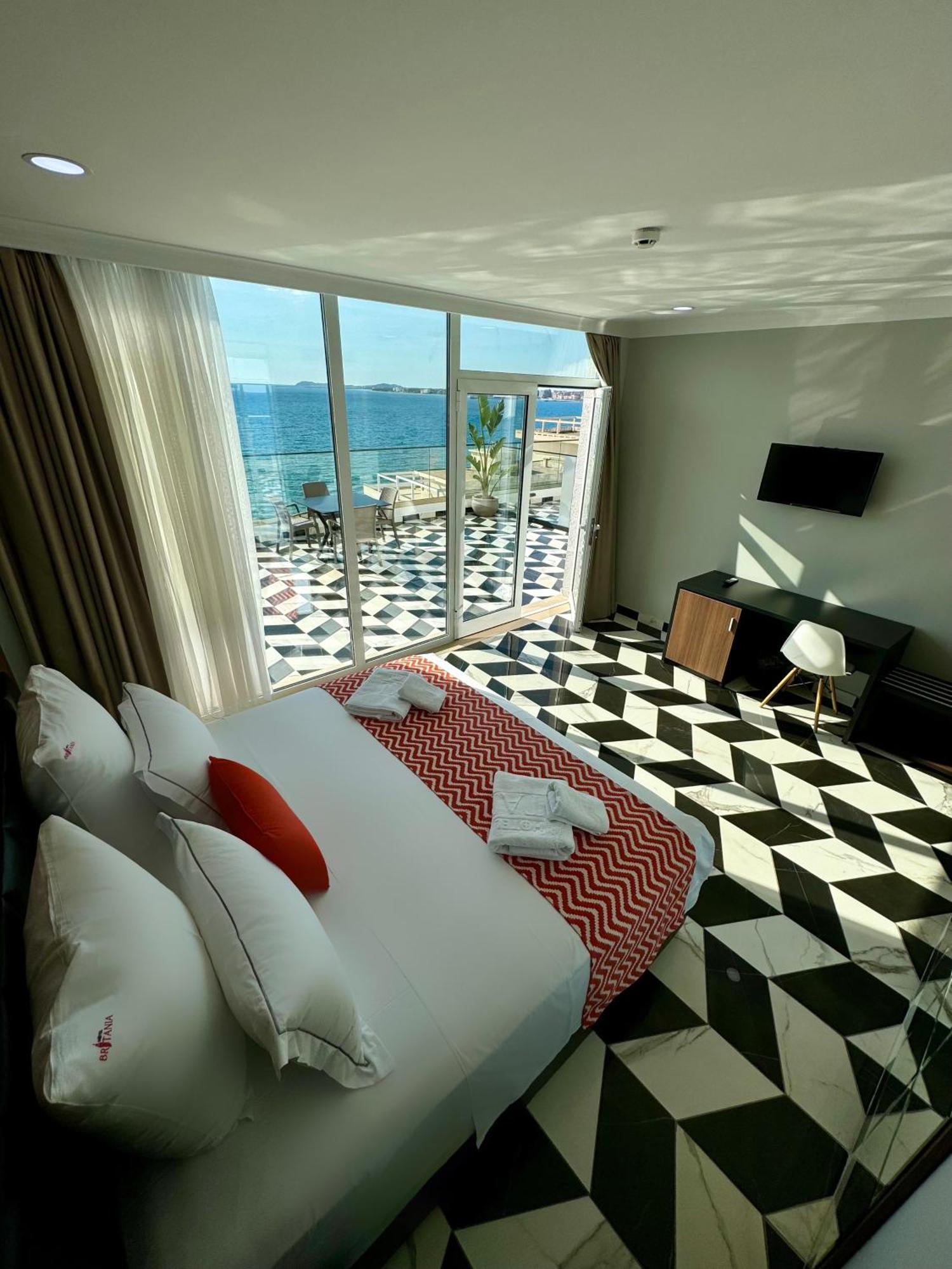 Hotel Britania Vlore Luaran gambar