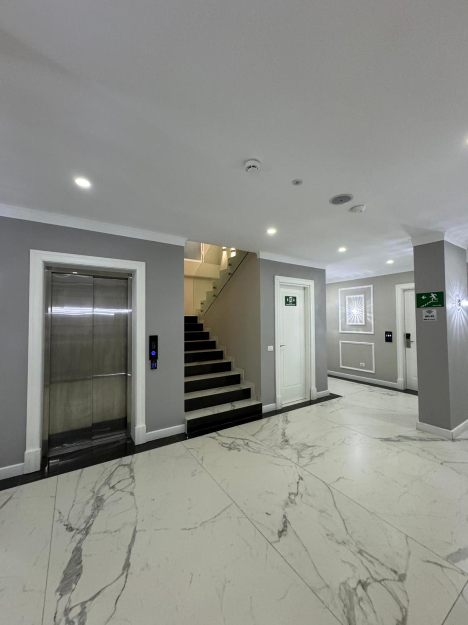 Hotel Britania Vlore Luaran gambar
