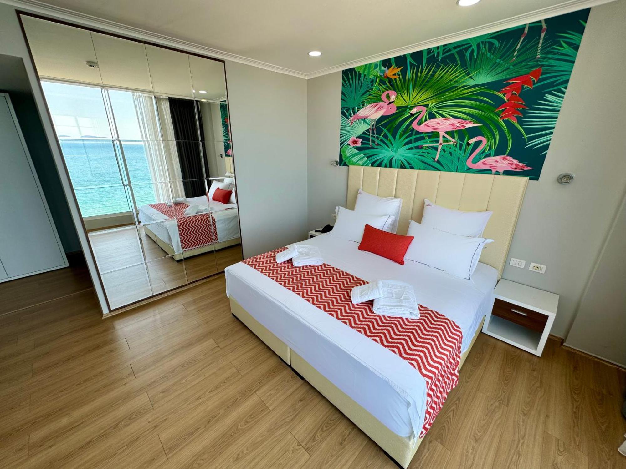 Hotel Britania Vlore Luaran gambar